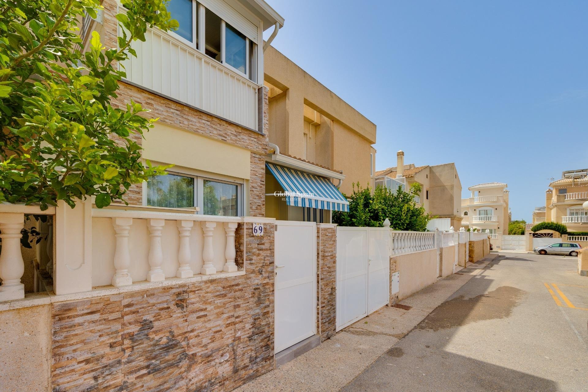 Wederverkoop - HUIS -
TORREVIEJA - Aguas Nuevas