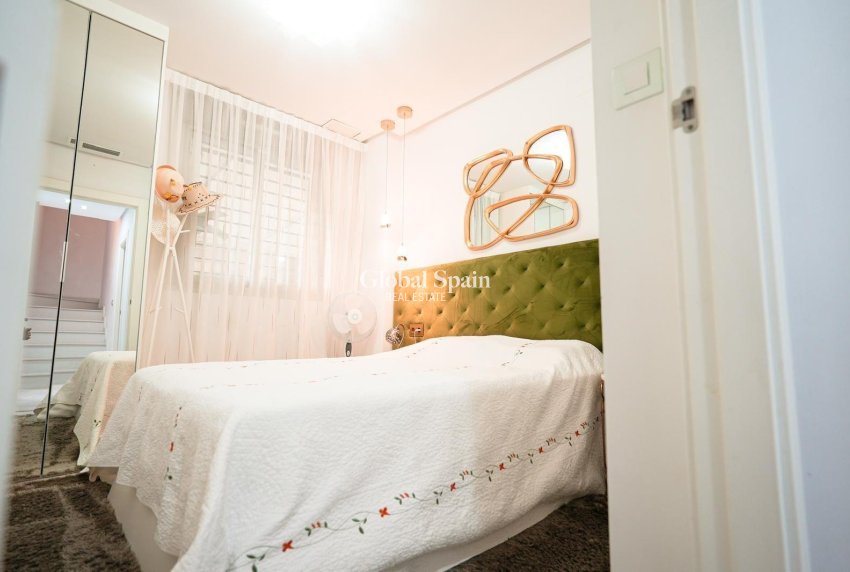 Wederverkoop - HUIS -
TORREVIEJA - Aguas Nuevas