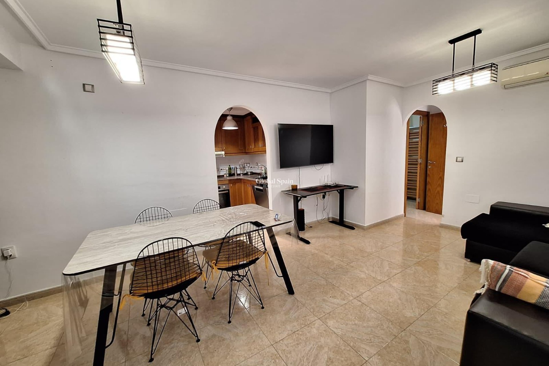 Wederverkoop - HUIS -
TORREVIEJA - Aguas Nuevas