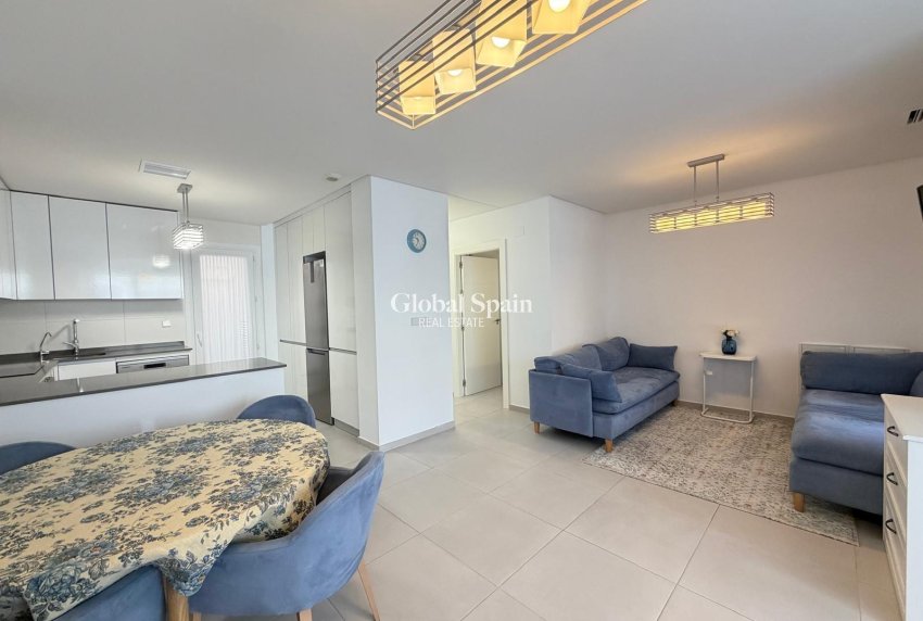 Wederverkoop - HUIS -
TORREVIEJA - Aguas Nuevas