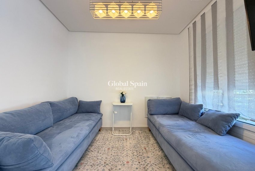 Wederverkoop - HUIS -
TORREVIEJA - Aguas Nuevas