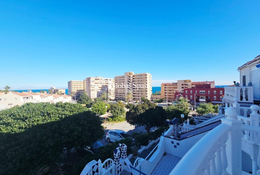 Wederverkoop - HUIS -
TORREVIEJA - Cabo Cervera