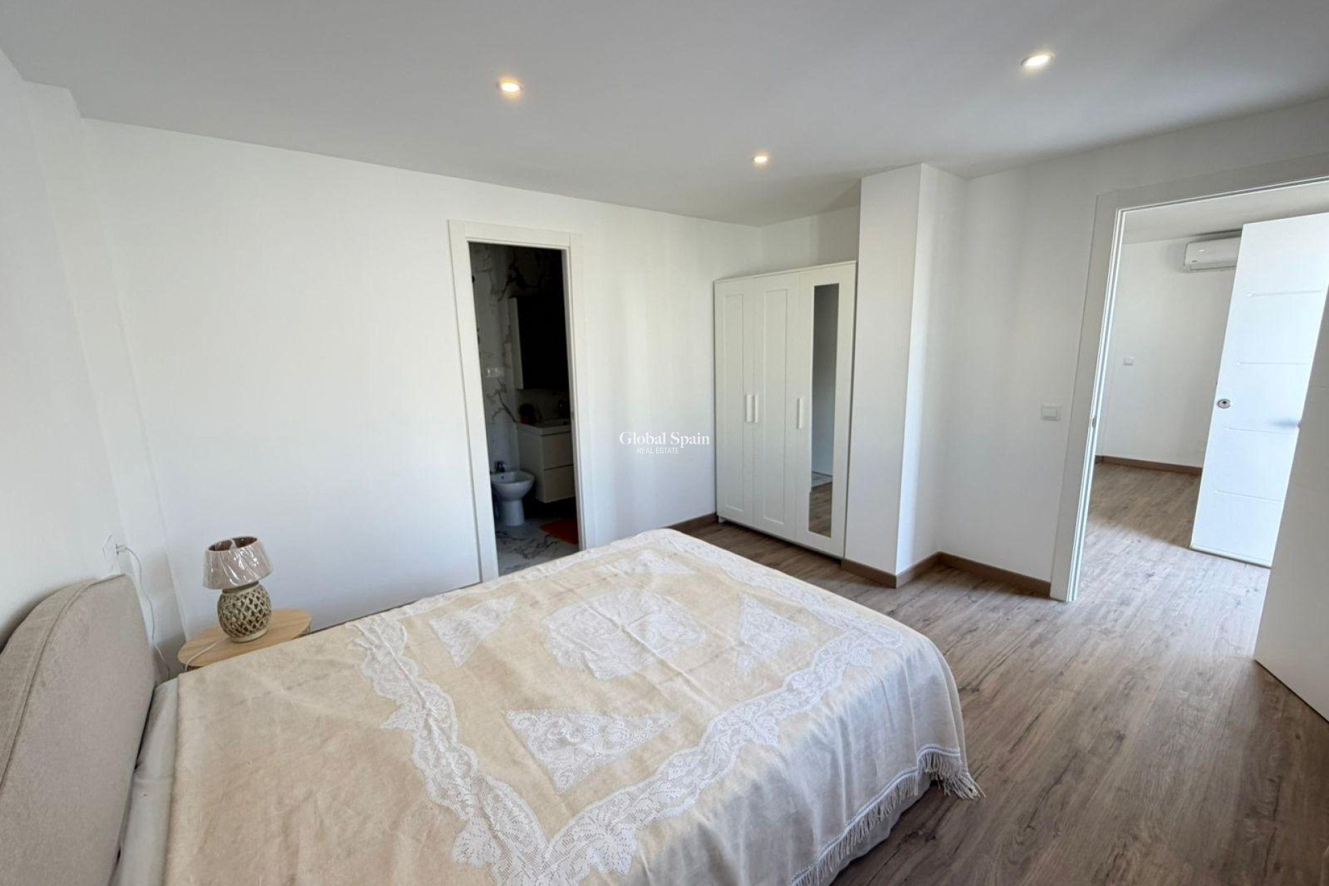 Wederverkoop - HUIS -
TORREVIEJA - Cabo Cervera