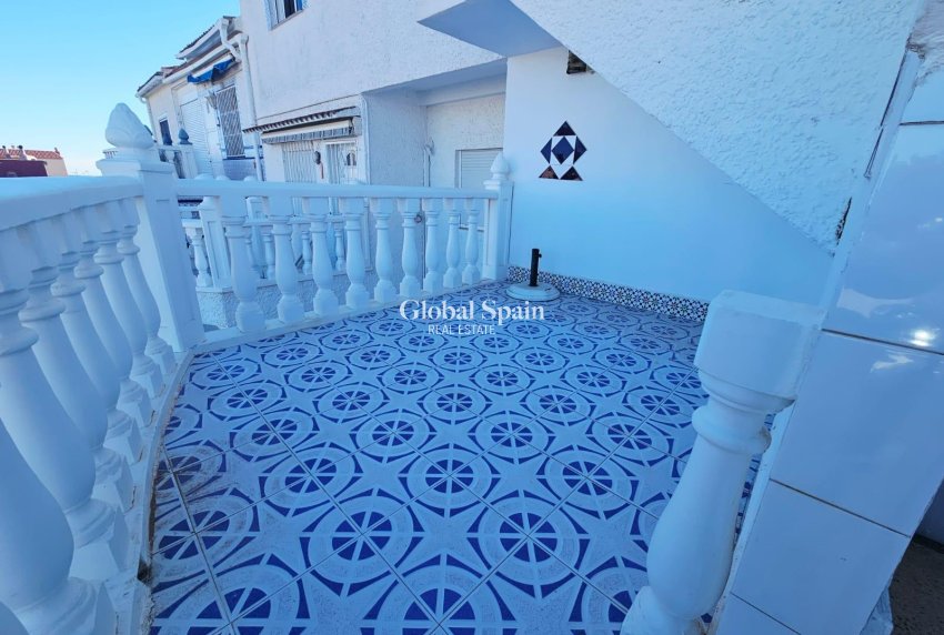Wederverkoop - HUIS -
TORREVIEJA - Cabo Cervera