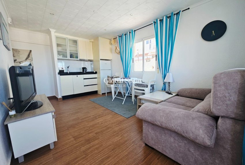 Wederverkoop - HUIS -
TORREVIEJA - Cabo Cervera