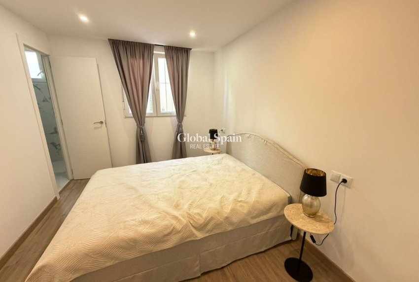 Wederverkoop - HUIS -
TORREVIEJA - Cabo Cervera