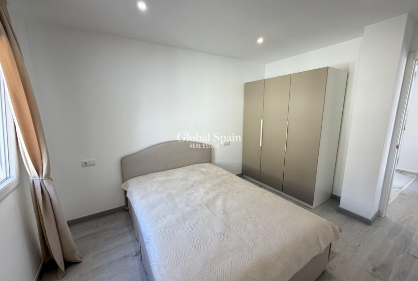 Wederverkoop - HUIS -
TORREVIEJA - Cabo Cervera