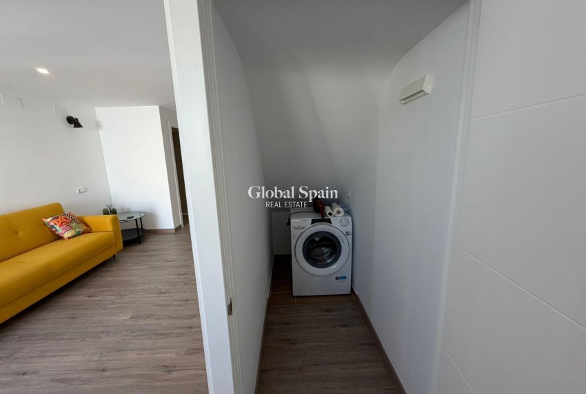 Wederverkoop - HUIS -
TORREVIEJA - Cabo Cervera