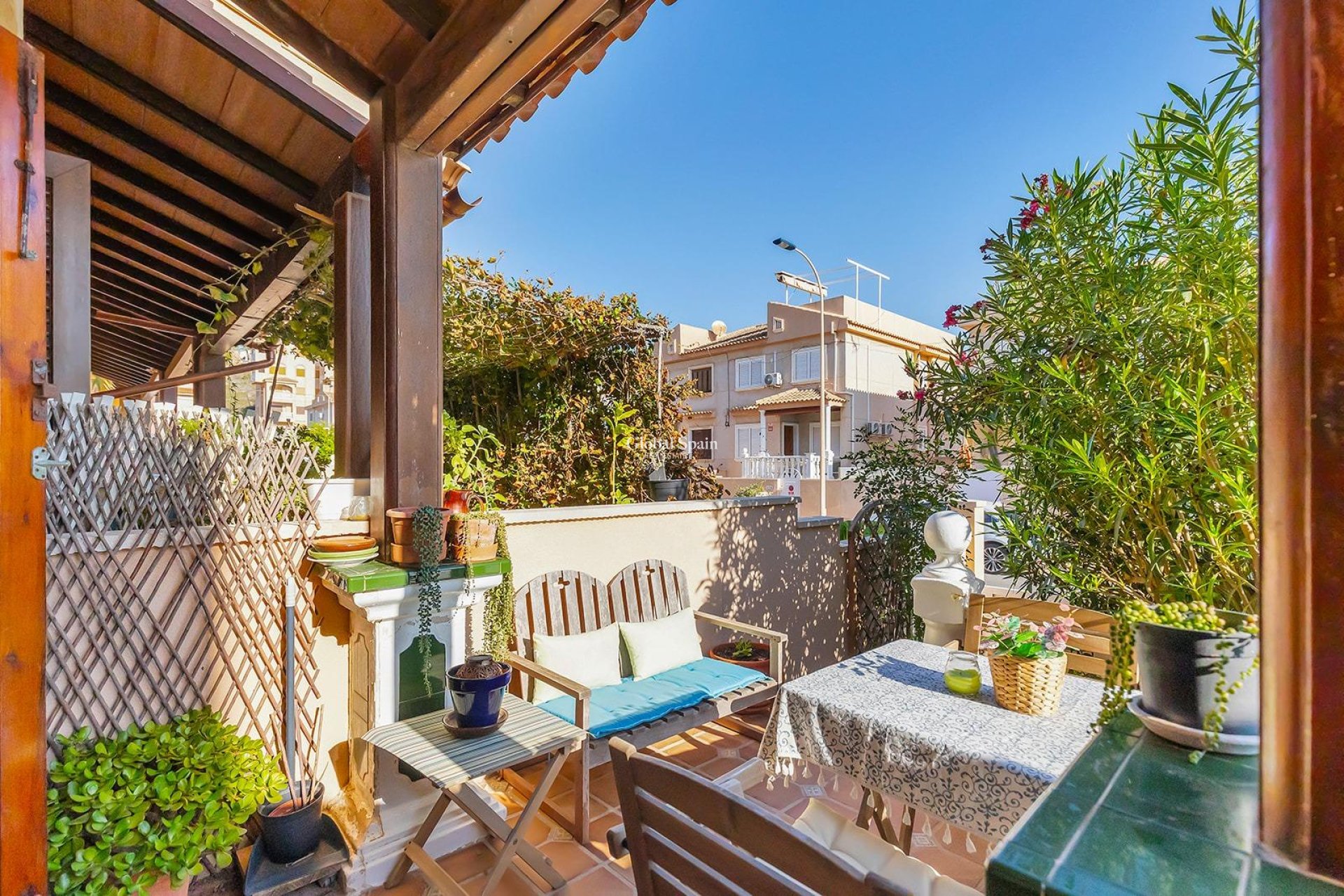 Wederverkoop - HUIS -
TORREVIEJA - Cala de cabo cervera