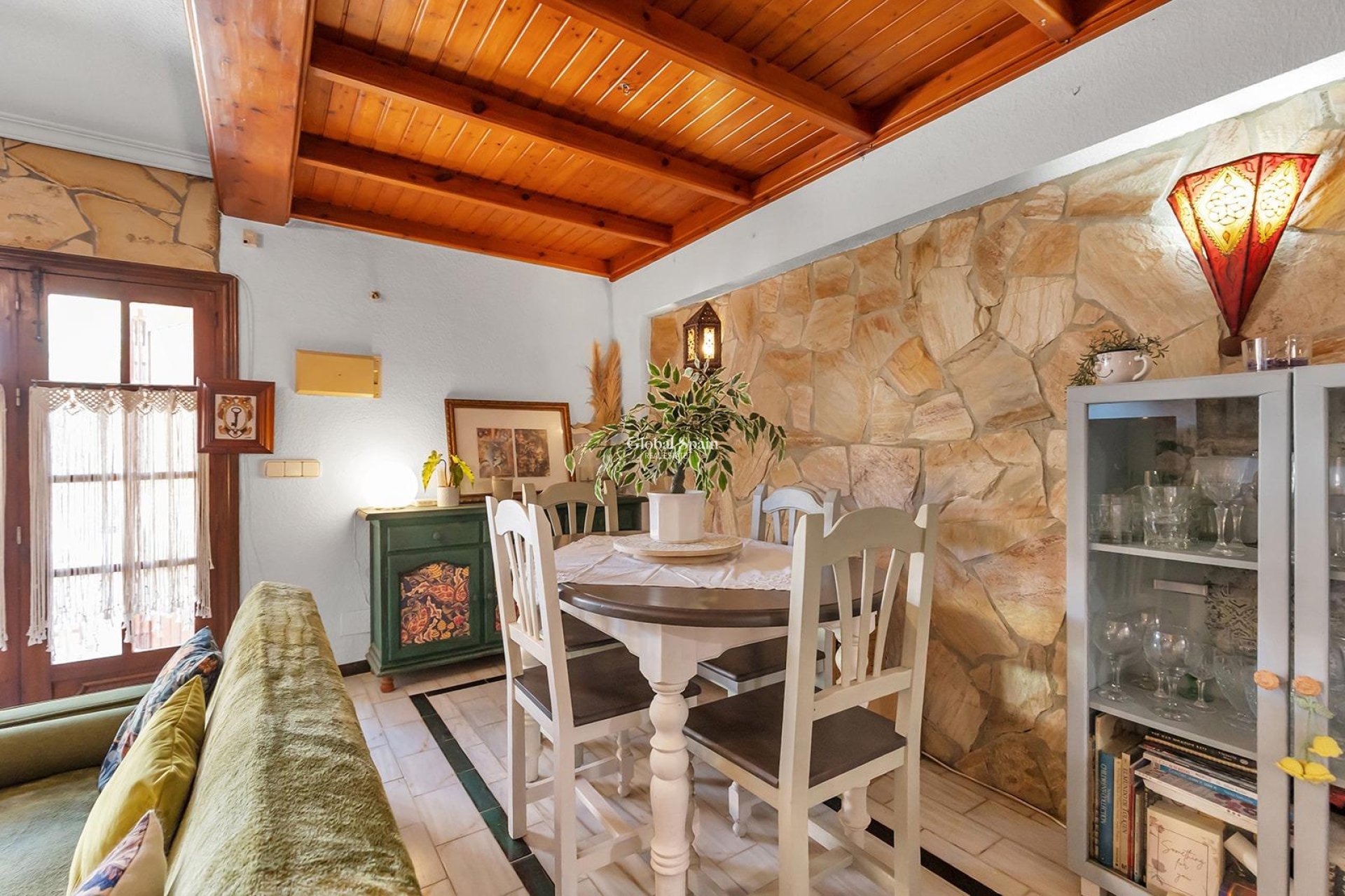 Wederverkoop - HUIS -
TORREVIEJA - Cala de cabo cervera