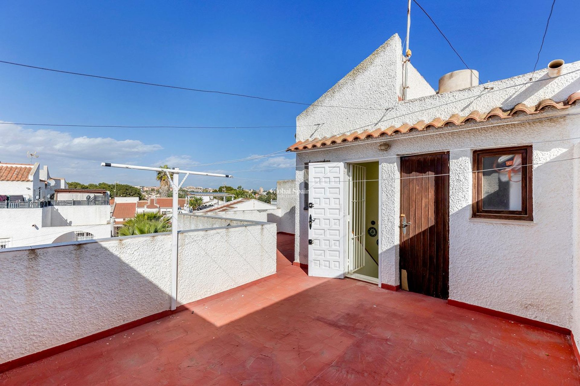 Wederverkoop - HUIS -
TORREVIEJA - Calas blanca