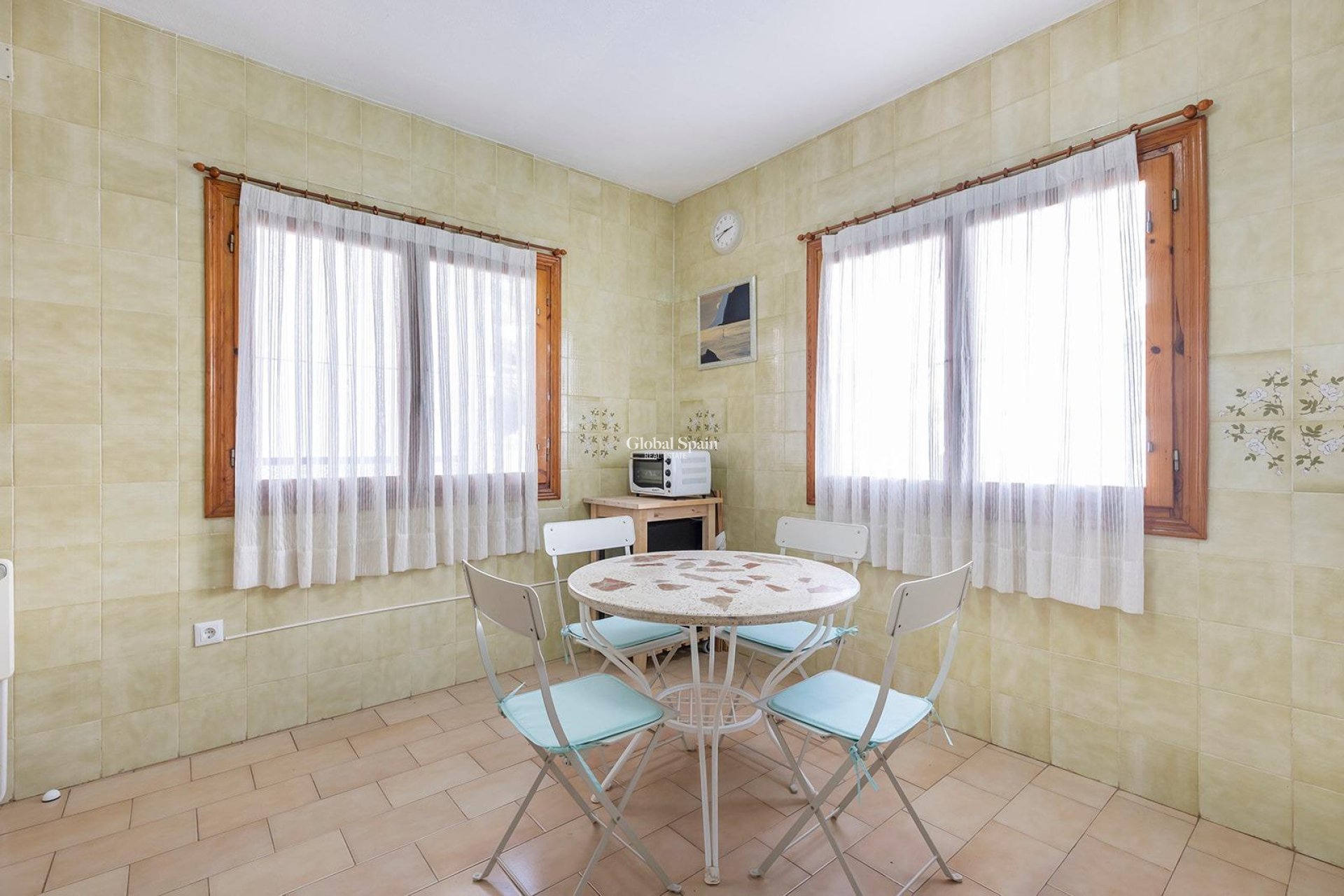 Wederverkoop - HUIS -
TORREVIEJA - Calas blanca