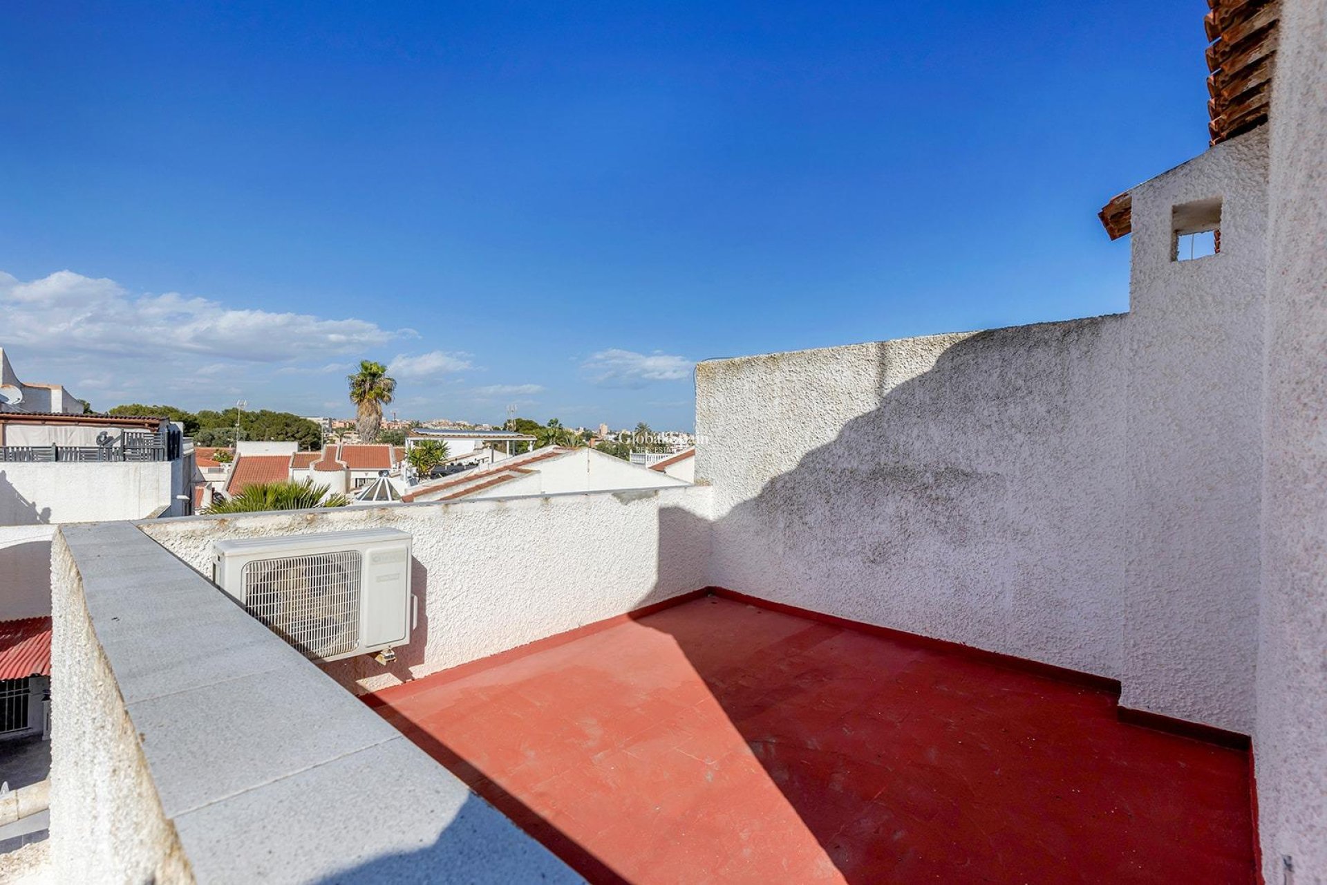 Wederverkoop - HUIS -
TORREVIEJA - Calas blanca