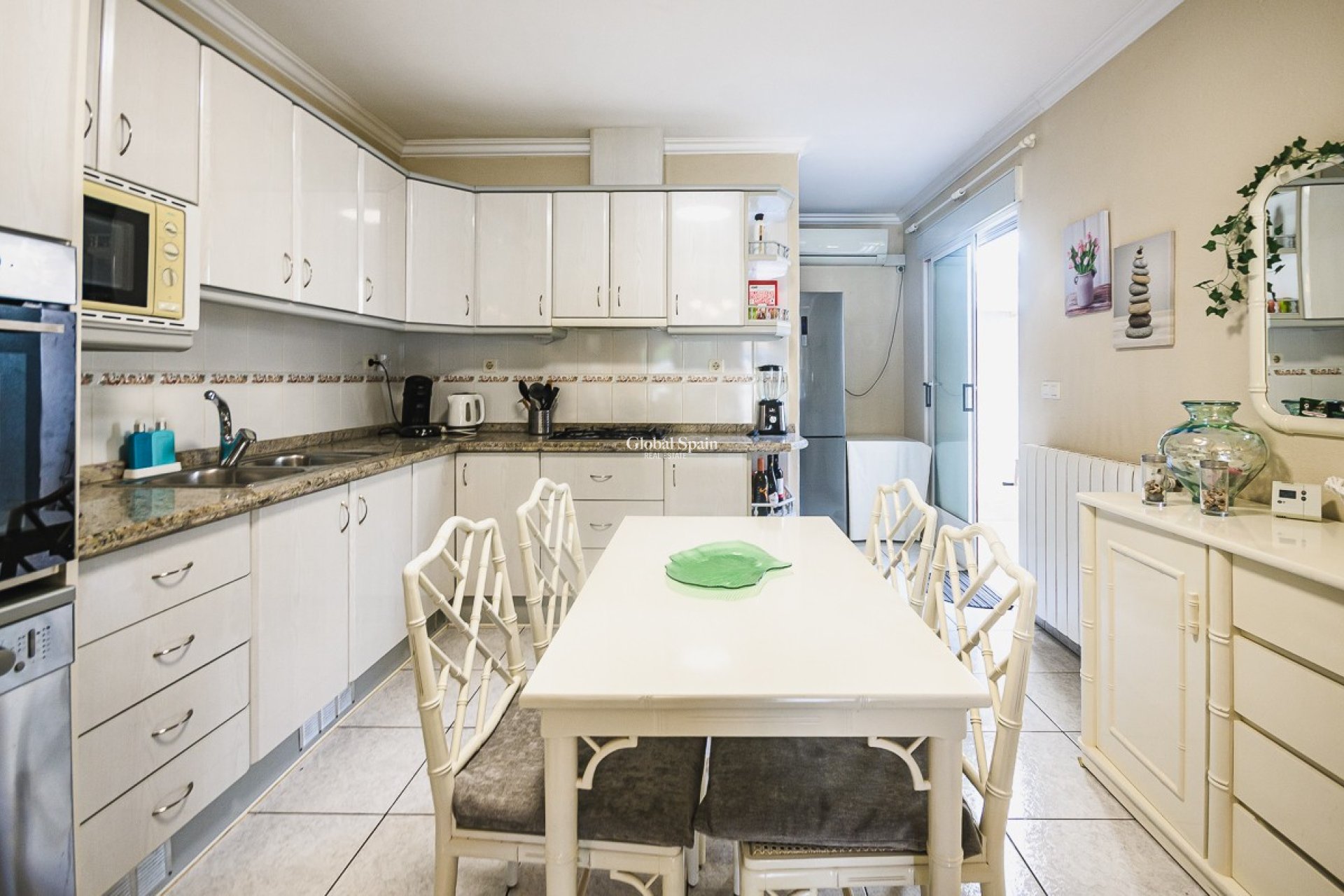 Wederverkoop - HUIS -
TORREVIEJA - Calas Blancas