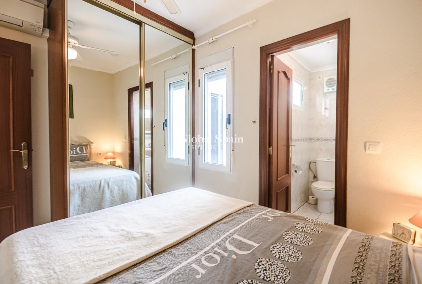 Wederverkoop - HUIS -
TORREVIEJA - Calas Blancas