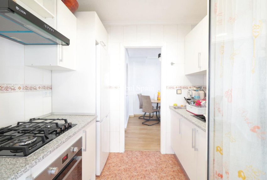 Wederverkoop - HUIS -
TORREVIEJA - Carrefour