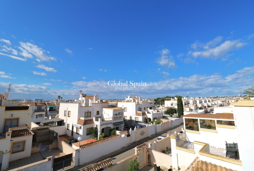 Wederverkoop - HUIS -
TORREVIEJA - Carrefour