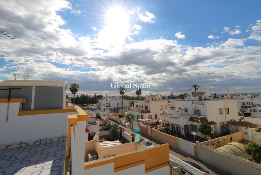 Wederverkoop - HUIS -
TORREVIEJA - Carrefour