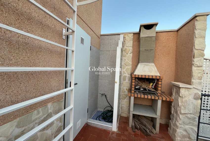 Wederverkoop - HUIS -
TORREVIEJA - Carrefour