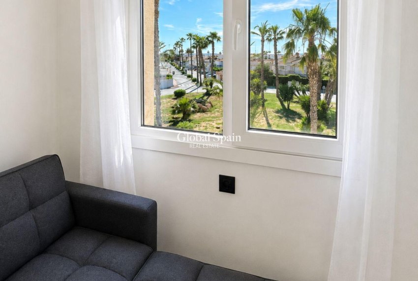 Wederverkoop - HUIS -
TORREVIEJA - Carrefour