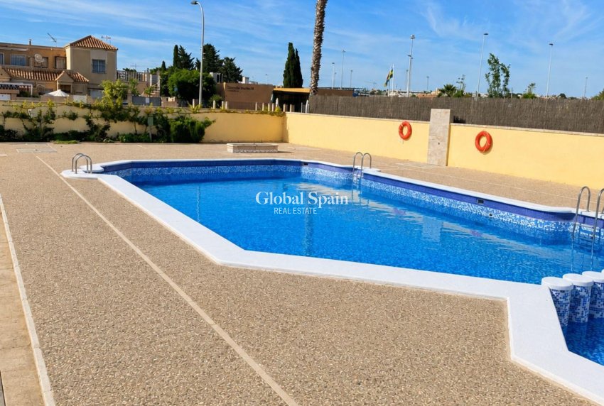 Wederverkoop - HUIS -
TORREVIEJA - Carrefour