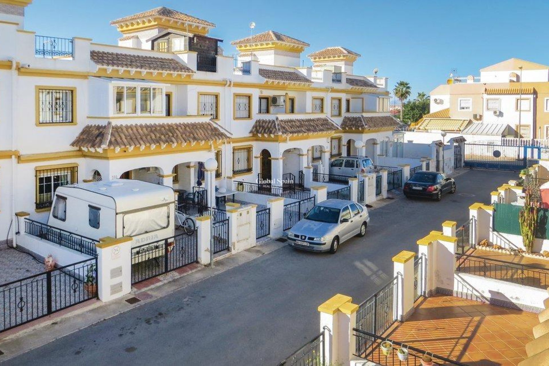 Wederverkoop - HUIS -
TORREVIEJA - Carrefour