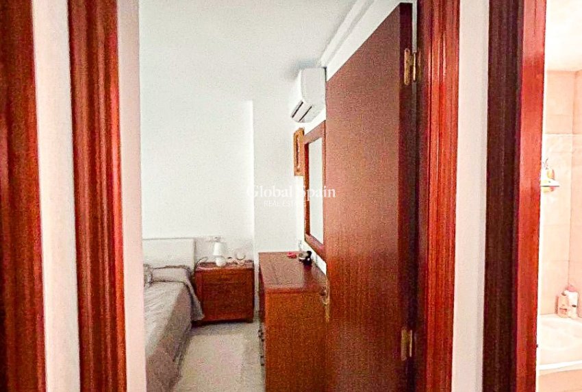 Wederverkoop - HUIS -
TORREVIEJA - Center