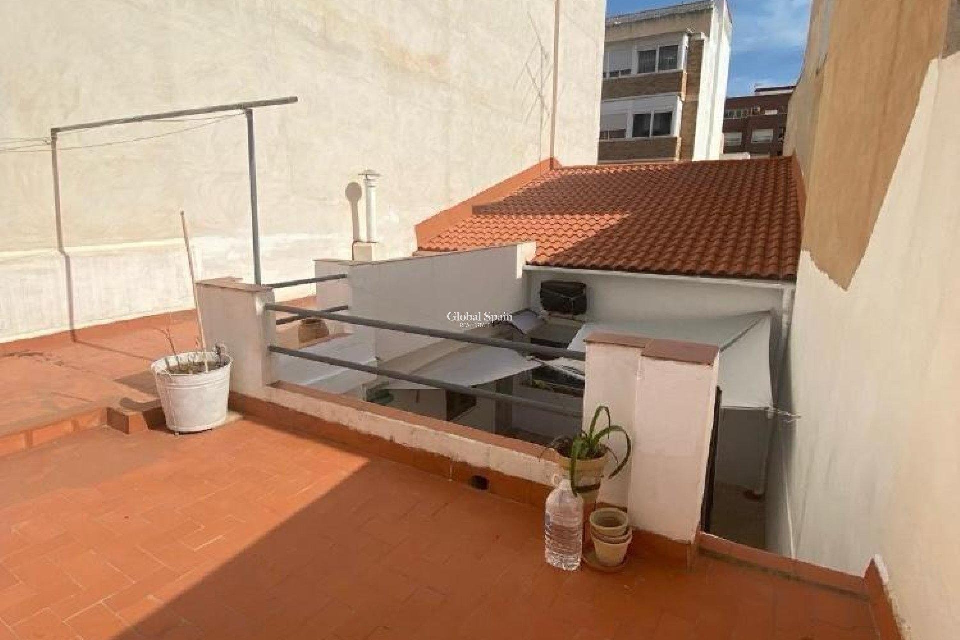 Wederverkoop - HUIS -
TORREVIEJA - Center