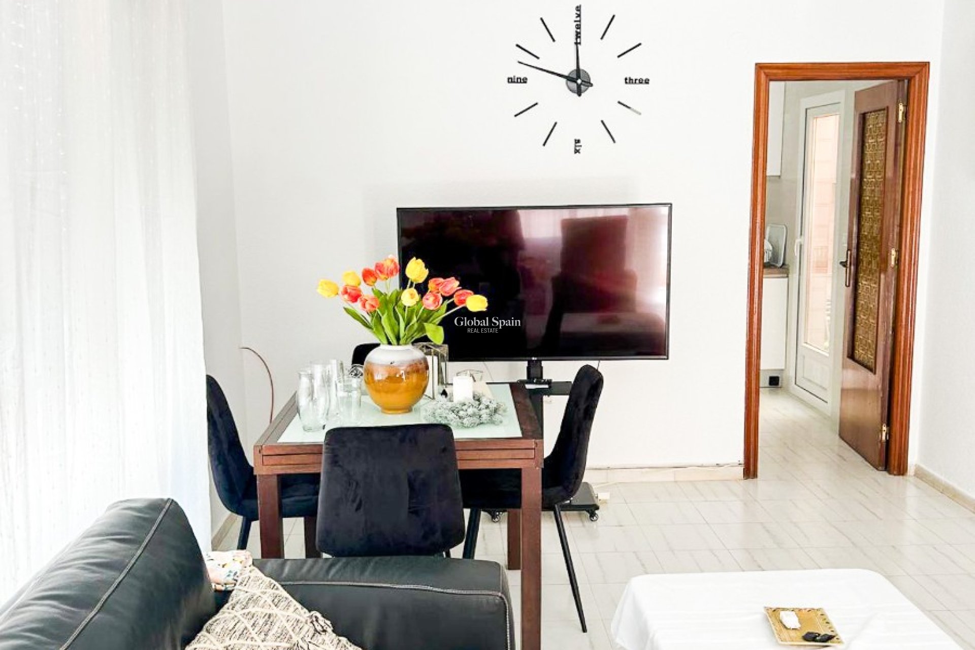 Wederverkoop - HUIS -
TORREVIEJA - Center