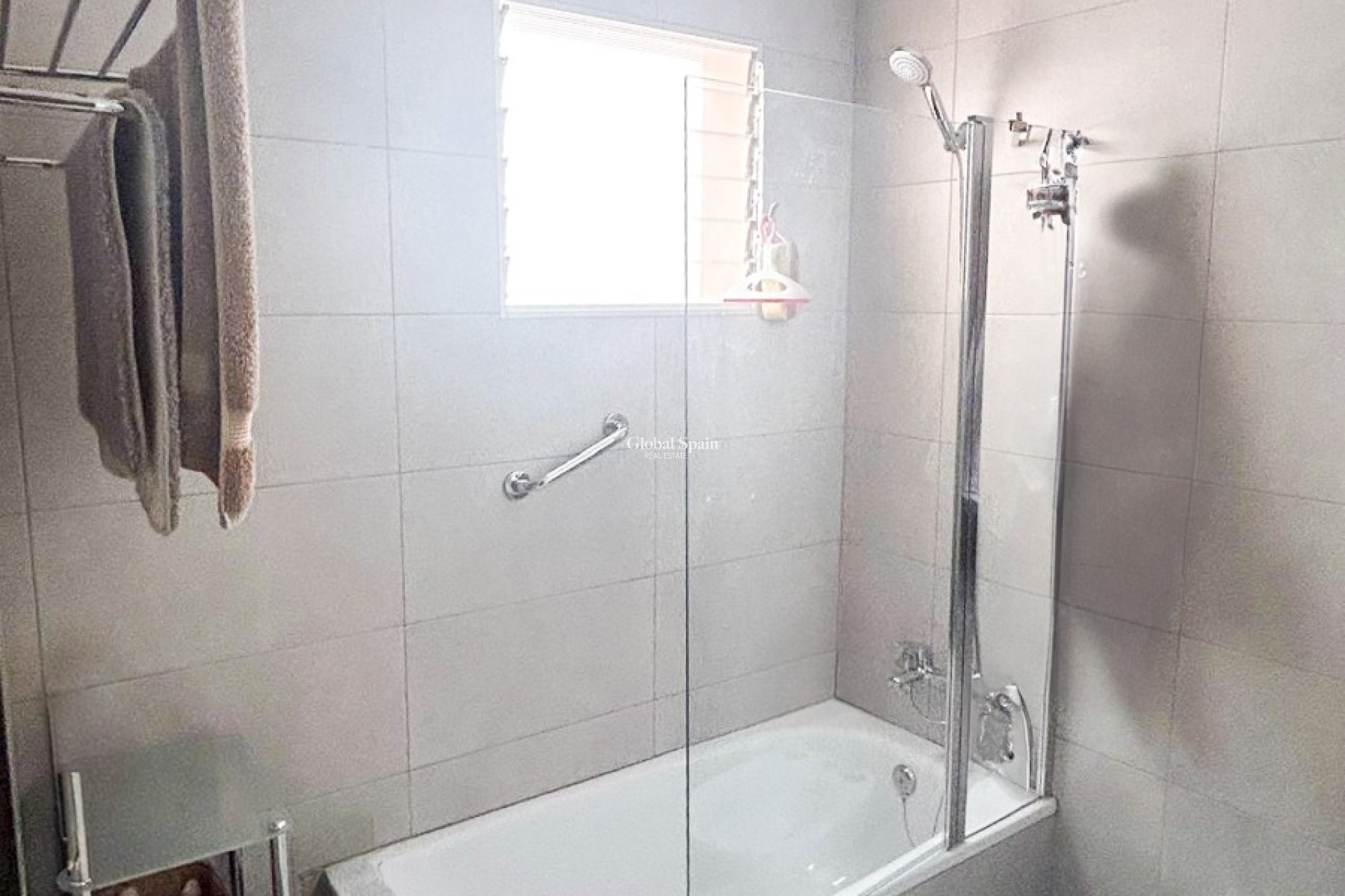 Wederverkoop - HUIS -
TORREVIEJA - Center
