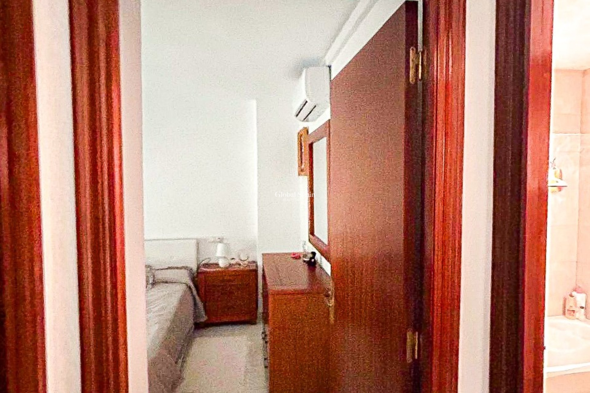 Wederverkoop - HUIS -
TORREVIEJA - Center