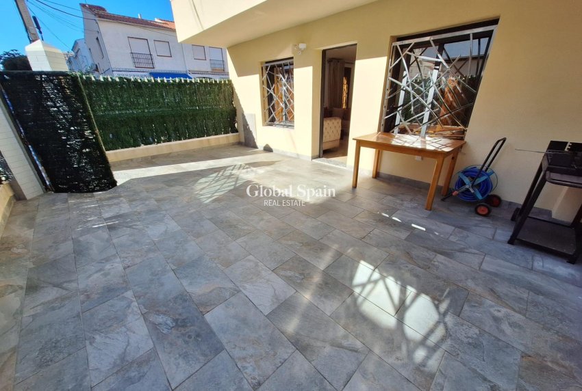 Wederverkoop - HUIS -
TORREVIEJA - Center