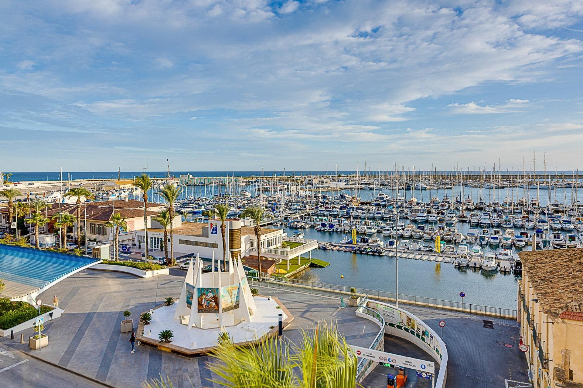 Wederverkoop - HUIS -
TORREVIEJA - Center