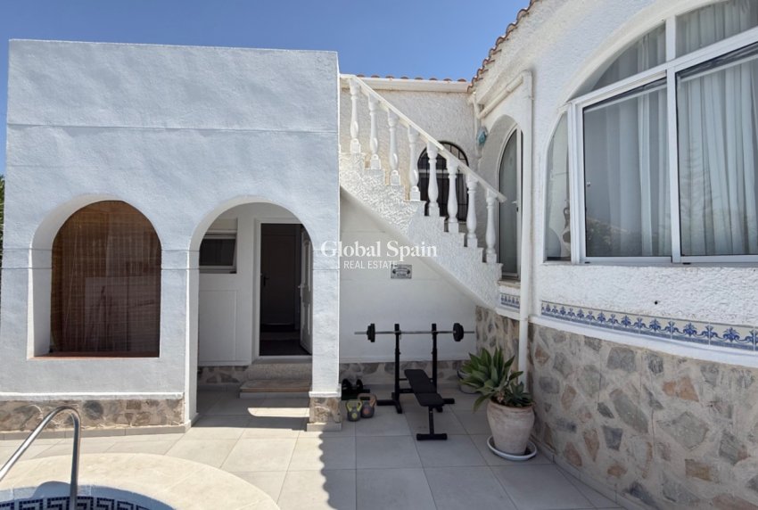 Wederverkoop - HUIS -
TORREVIEJA - Costa Blanca Sur