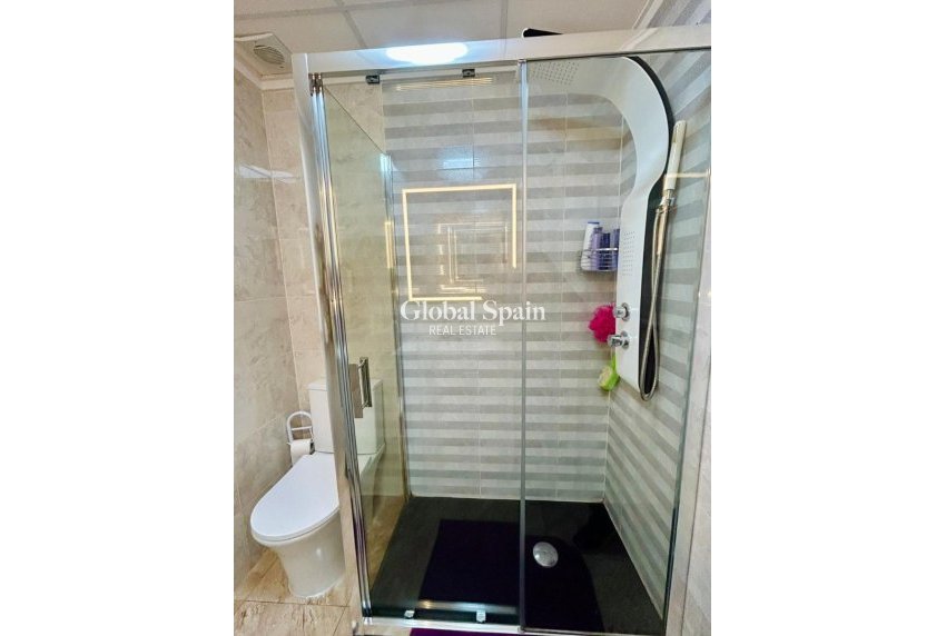 Wederverkoop - HUIS -
TORREVIEJA - Costa Blanca