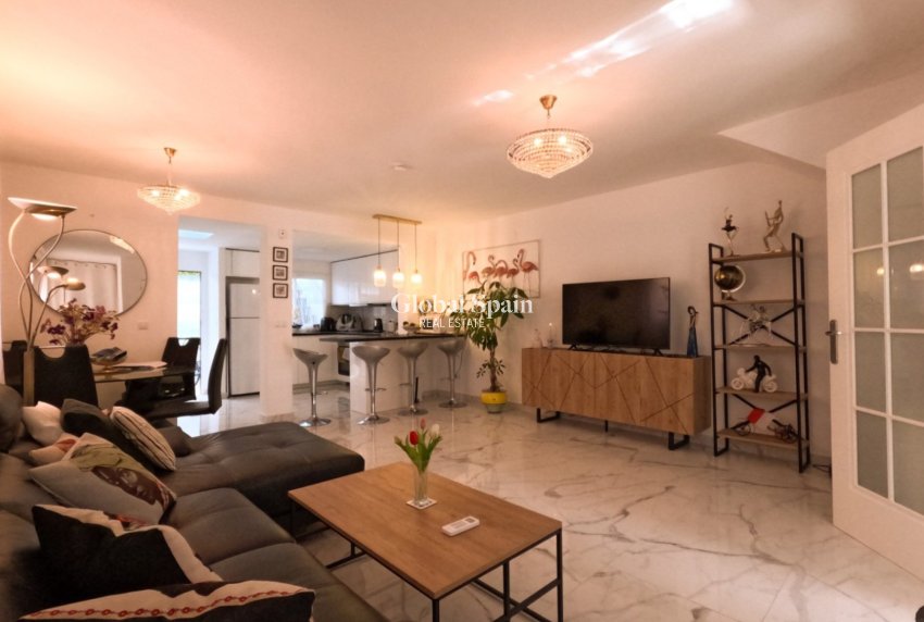 Wederverkoop - HUIS -
TORREVIEJA - Costa Blanca