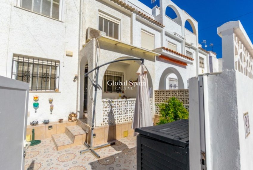 Wederverkoop - HUIS -
TORREVIEJA - Costa Blanca