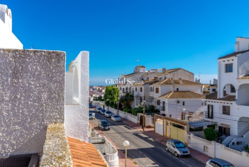 Wederverkoop - HUIS -
TORREVIEJA - Costa Blanca