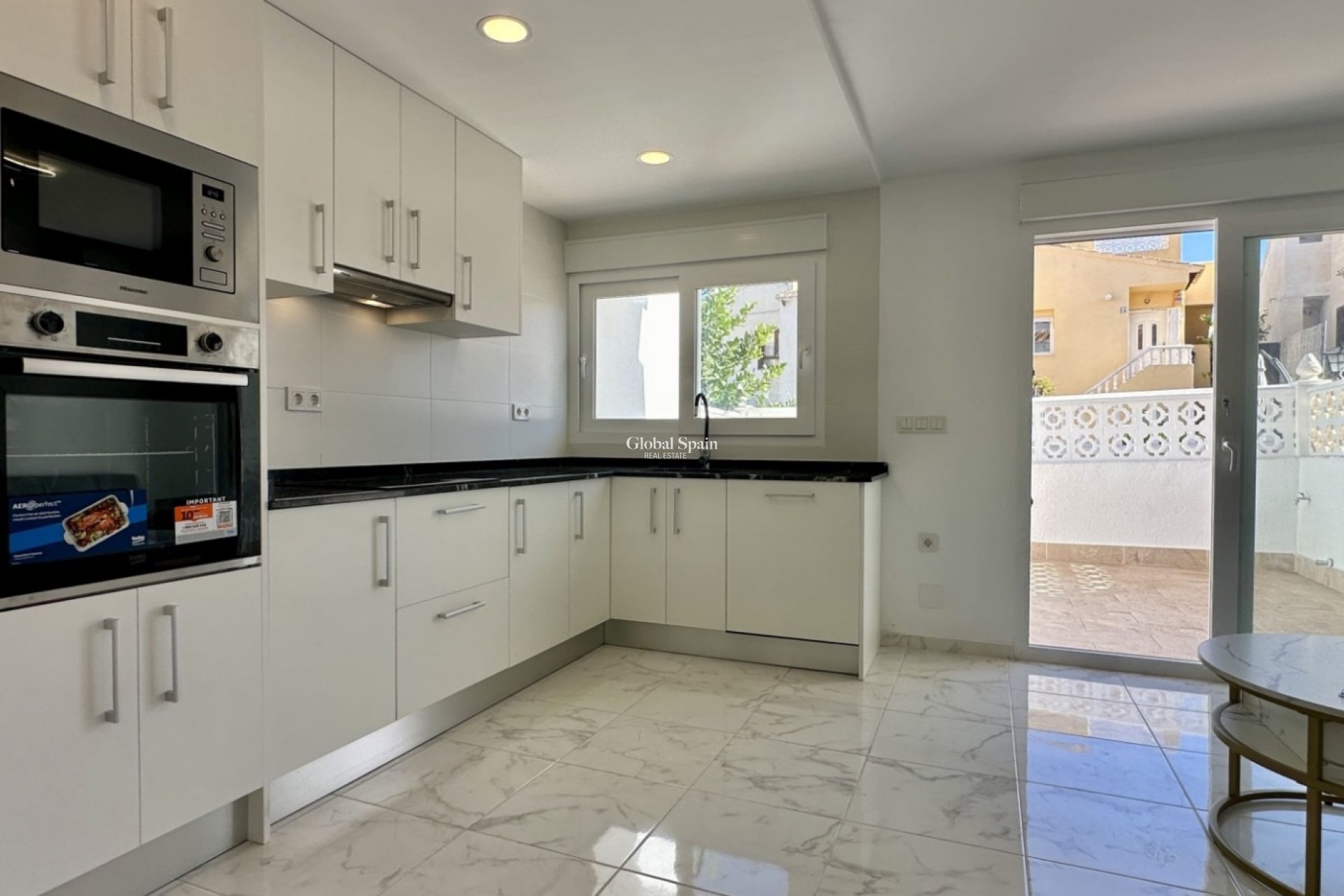 Wederverkoop - HUIS -
TORREVIEJA - Costa Blanca