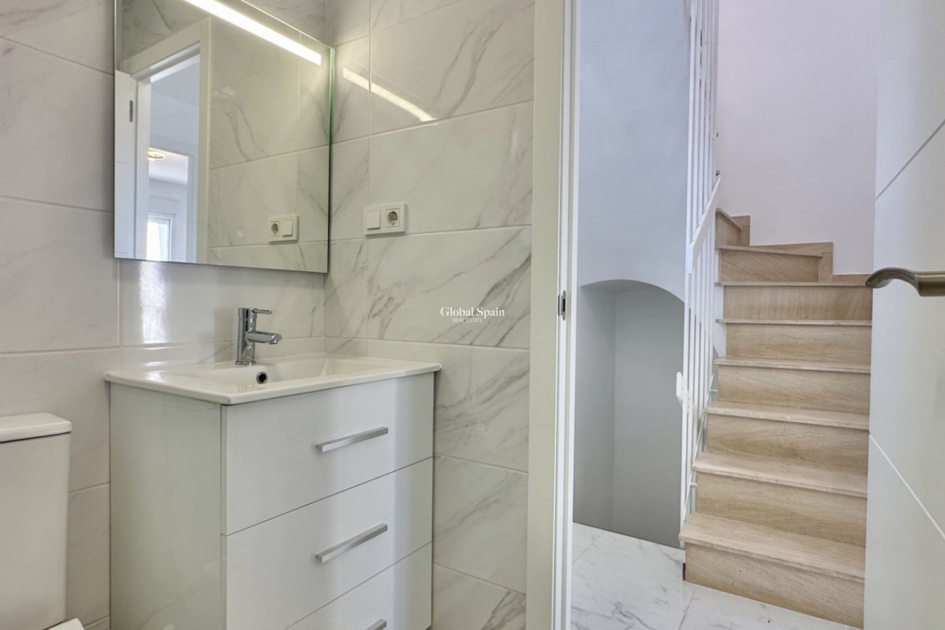 Wederverkoop - HUIS -
TORREVIEJA - Costa Blanca