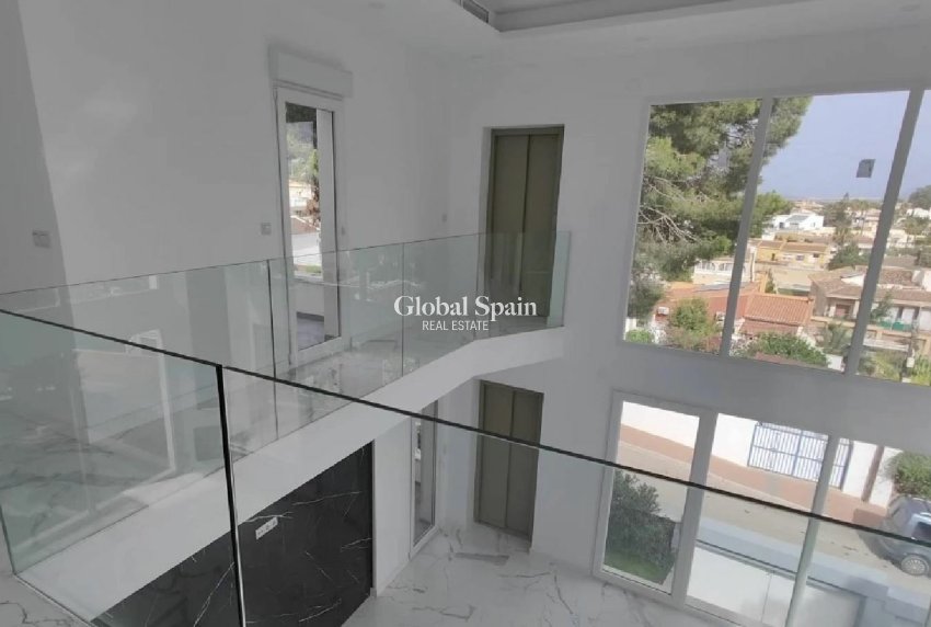 Wederverkoop - HUIS -
TORREVIEJA - Costa Blanca