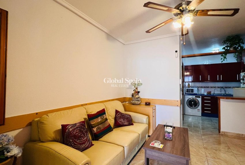 Wederverkoop - HUIS -
TORREVIEJA - Costa Blanca