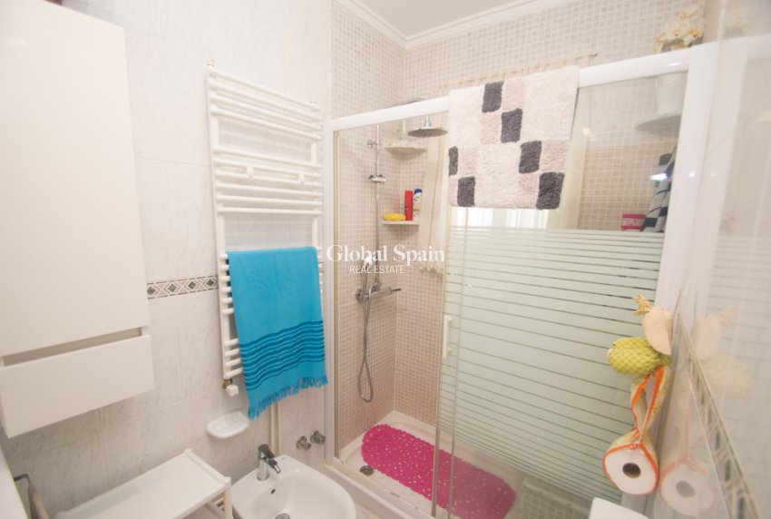 Wederverkoop - HUIS -
TORREVIEJA - Costa Blanca