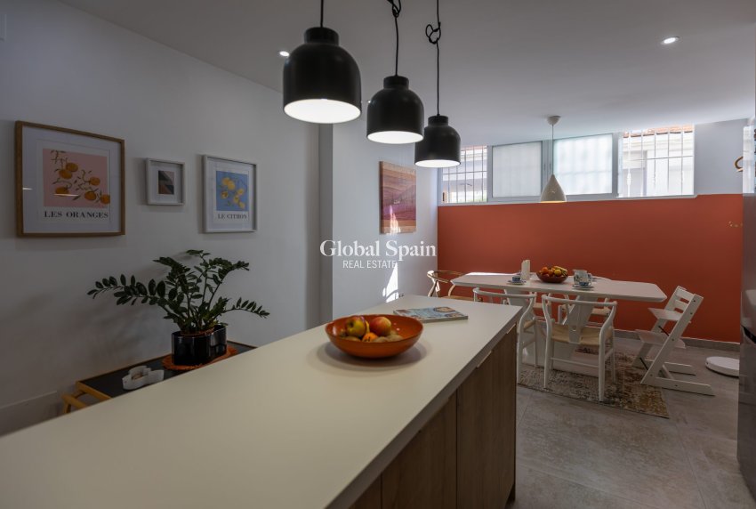 Wederverkoop - HUIS -
TORREVIEJA - Costa Blanca