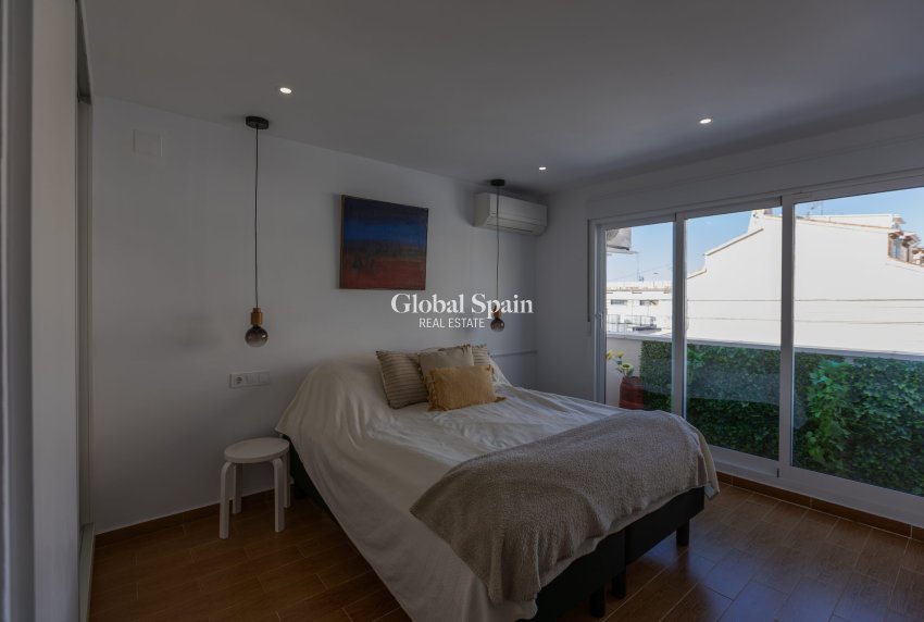 Wederverkoop - HUIS -
TORREVIEJA - Costa Blanca