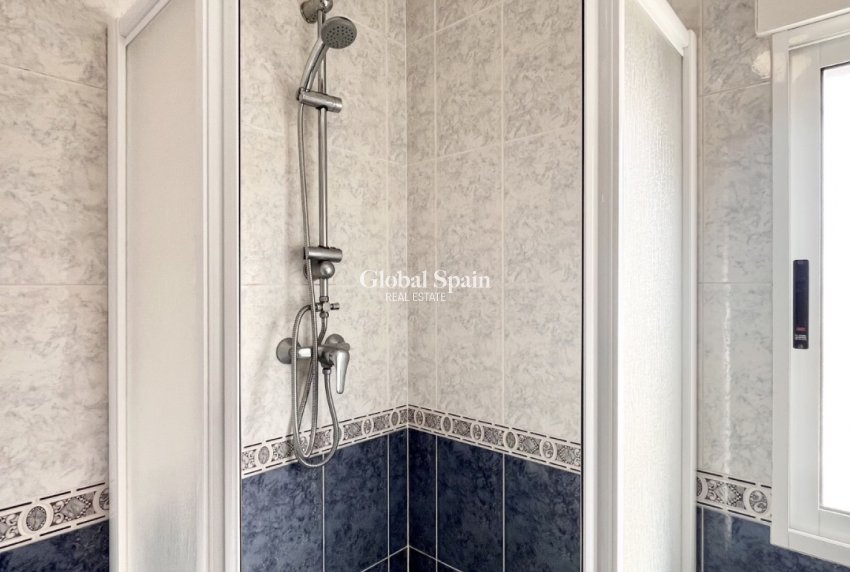 Wederverkoop - HUIS -
TORREVIEJA - Costa Blanca