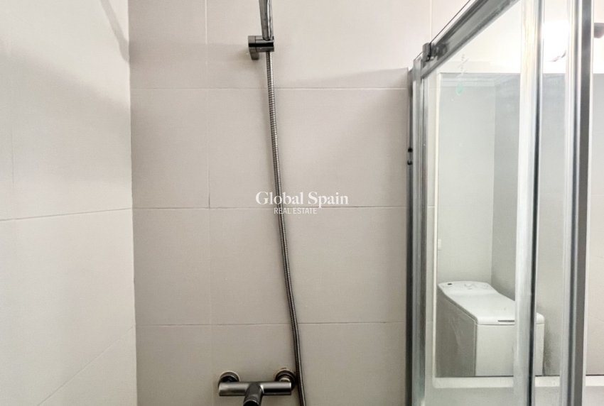 Wederverkoop - HUIS -
TORREVIEJA - Costa Blanca