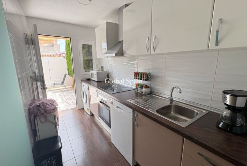 Wederverkoop - HUIS -
TORREVIEJA - Costa Blanca