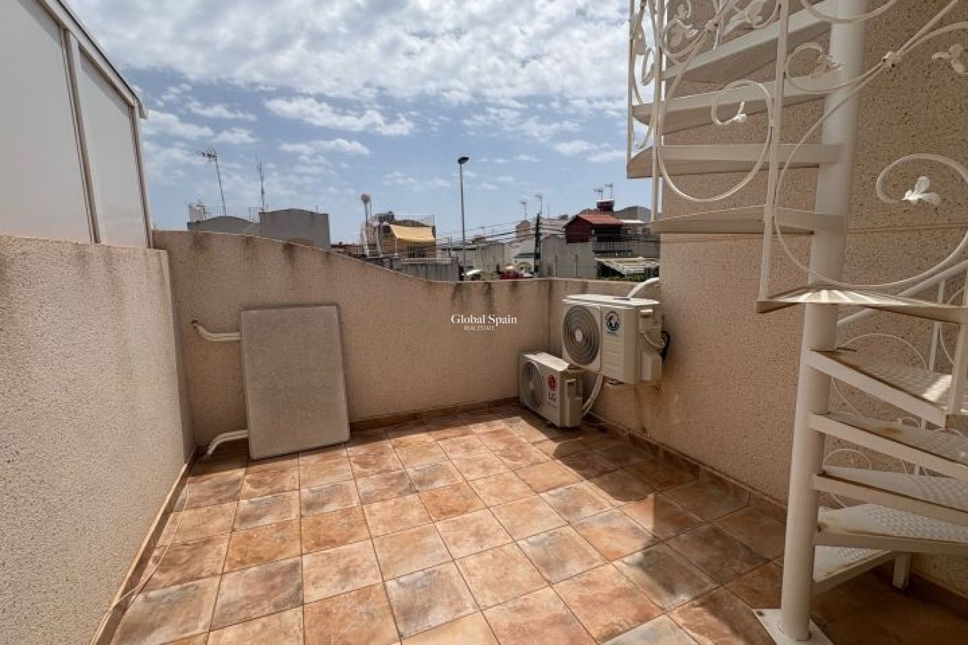 Wederverkoop - HUIS -
TORREVIEJA - Costa Blanca