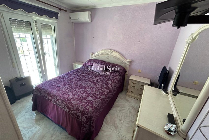 Wederverkoop - HUIS -
TORREVIEJA - Costa Blanca